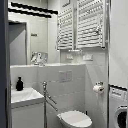 W Let's Sea Baltic Park Гонски