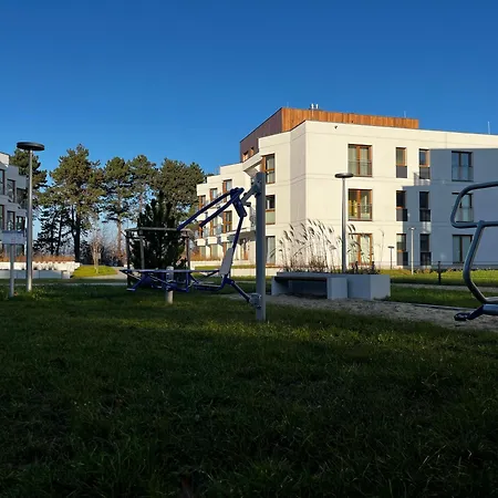 Апартаменты W Let's Sea Baltic Park Гонски